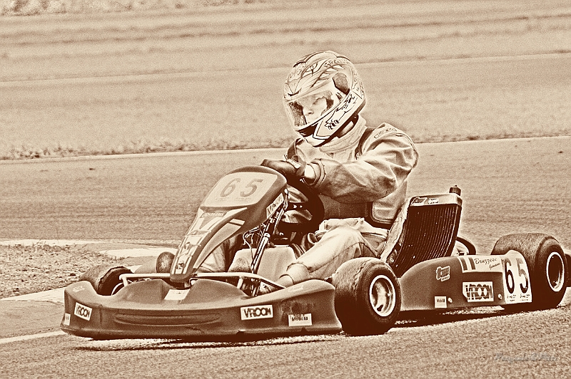 PIT_8835-old.jpg