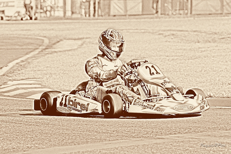 PIT_8272-old.jpg